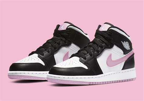 nike air trainer 1 mid black|nike jordan 1 mid pink.